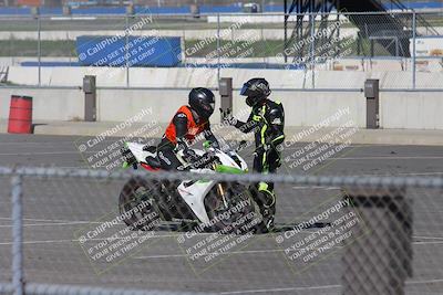 media/Jan-21-2023-Fastrack Riders (Sat) [[fcf3f88a30]]/Around the Pits/